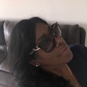 Meet your Posher, Sofia